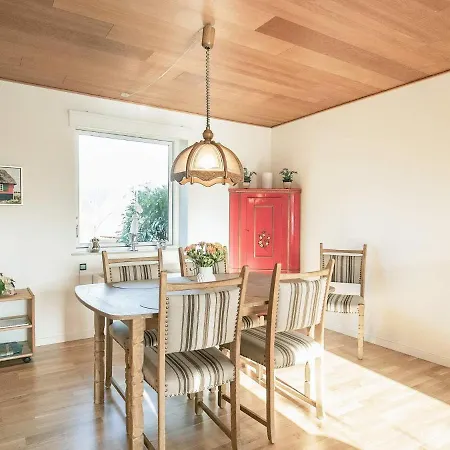 4 Person In Aeroskobing-by Traum * Ærøskøbing