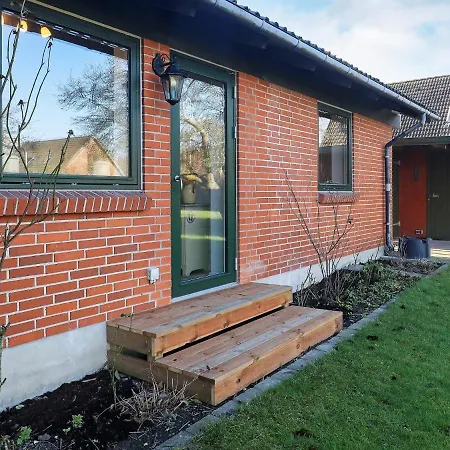 4 Person In Aeroskobing-by Traum * Ærøskøbing